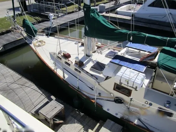 Veleiro de Aço Bruce Roberts 45 Pés Pilot House 