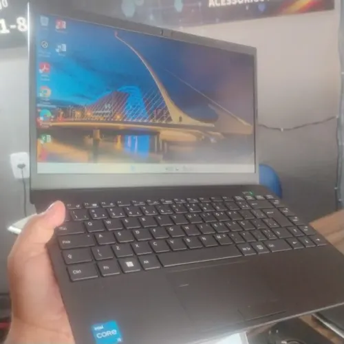 Notebook vaio i5 12th com placa video iris integrado (rapido)