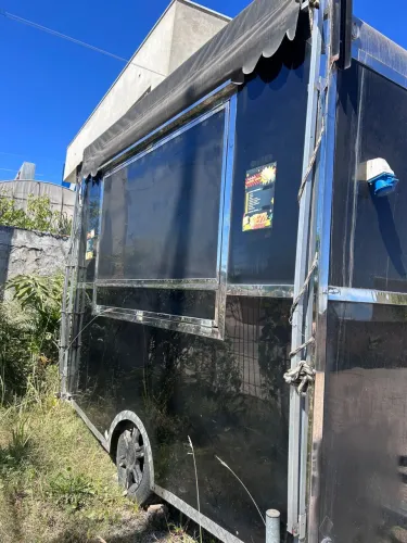 Trailer completo para lanche