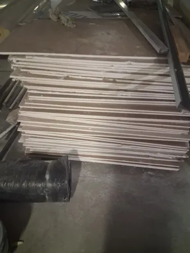 Materiais de obra, sobra, bota fora
