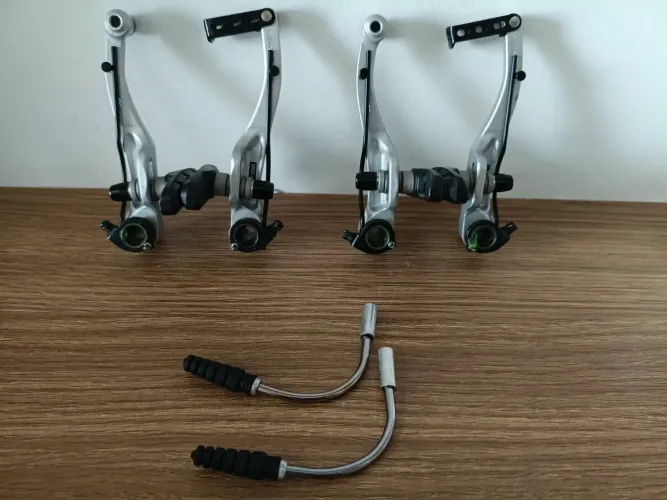 Par de V-brakes Shimano BR-T4000 (nvos)<br><br>R$ 200,00