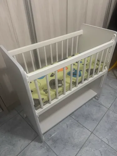 ?Mini berço zerado?