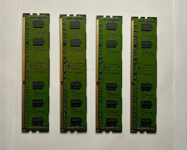 Memoria RAM DDR3 8GB (4x2GB) ECC