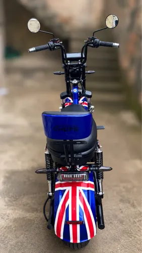 SCOOTER ELÉTRICA MOTO CHEFE   MOTO DE GARAGEM NÃO TEM IGUAL 