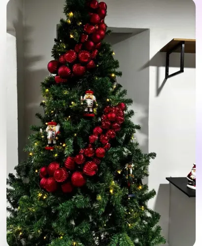 Árvore de Natal 2,50 metros