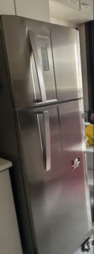 Geladeira Electrolux DF36X Frost Free Inox - Perfeita