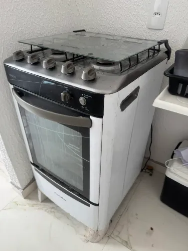 Vendo fogão de 4 bocas