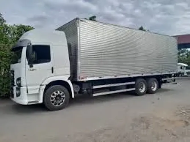 Procuro Aulas em caminhão Truck