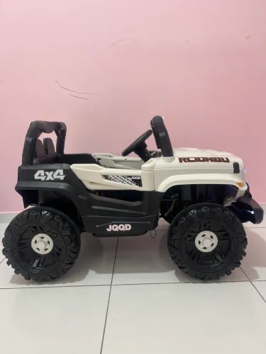 Vendo carro elétrico