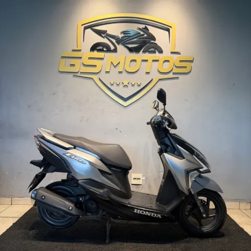 Elite 125 Apenas 6 Mil km ( divido no cartão até 21 vezes )