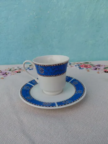 Xicara de cha fine porcelain