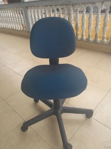 Cadeira giratória pra escritório super confortável