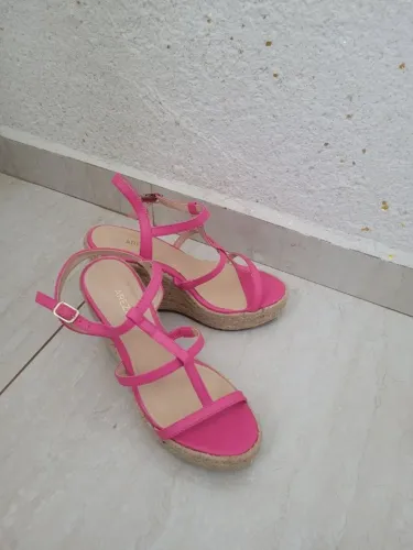 Sandália Arezzo Rosa Salto Corda Alto (10cm) num.35 (Usada 1 vez)