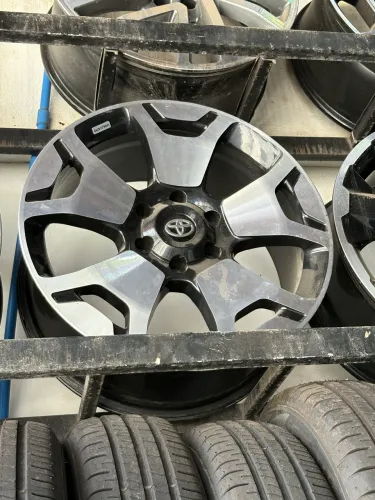 Roda Hilux aro 20 Black diamantada.
