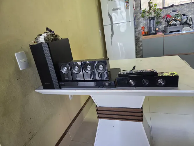 Home Cinema System (Home Theater)