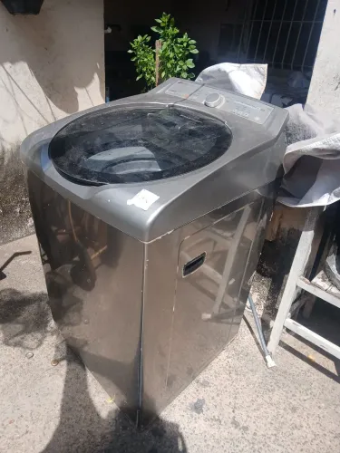 Maquina de lavar em bom estado