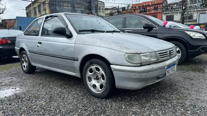 Volkswagen Logus 1.8 / CLI / CL (álcool) 1996