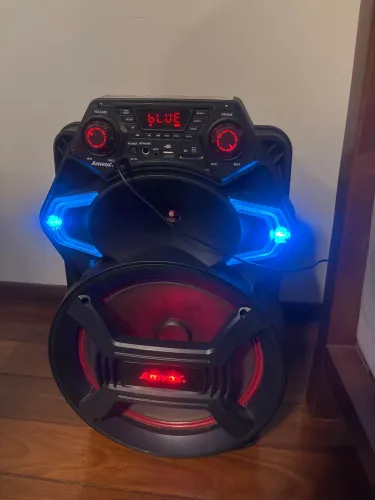 CAIXA DE SOM AMVOX 550 rms 530,00 Bluetooth Leds 220 V