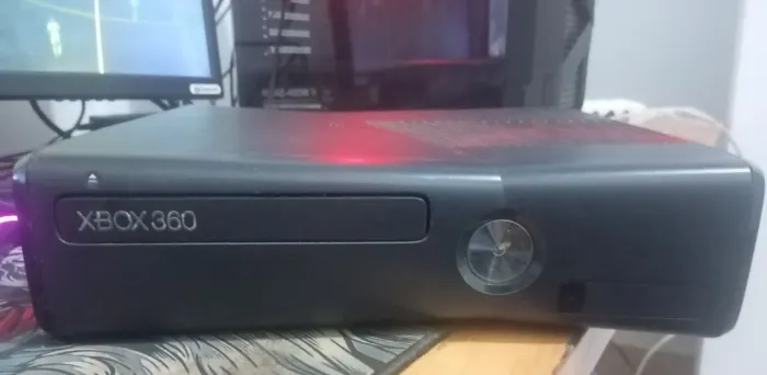 Console Xbox 360 (somente para pegar peças)