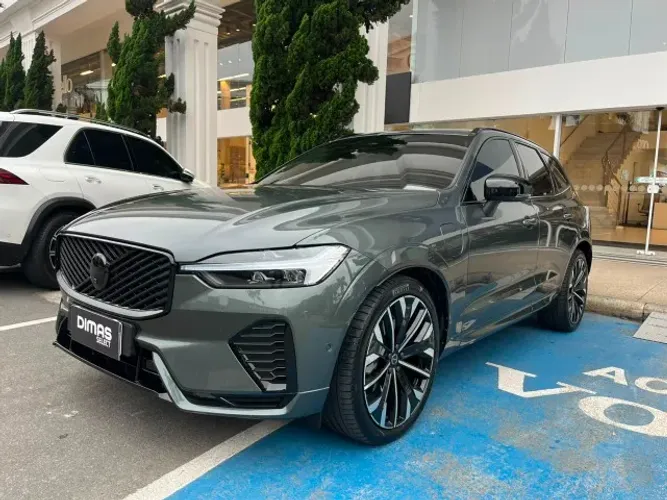 Volvo XC-60 T-8 Ultra Dark 2.0 AWD (híbrido) 2026