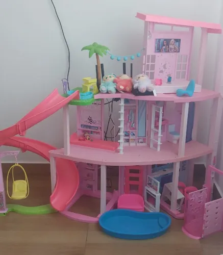 Casa da Barbie Dreamhouse 