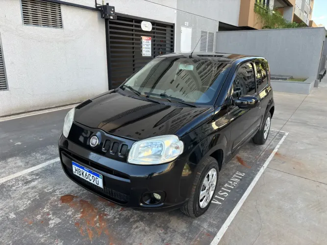 Fiat Uno Vivace Celeb. 1.0 EVO F. Flex 8V 3P 2012