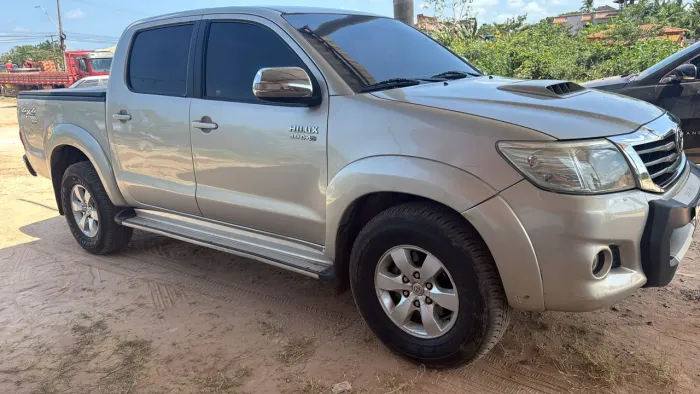 Toyota Hilux CD SRV D4-d 4X4 3.0 TDI Diesel AUT 2014
