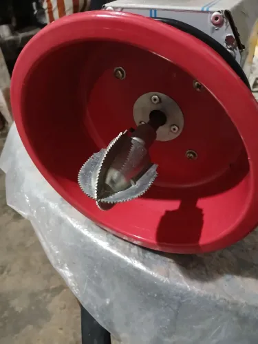 Máquina para ralar coco