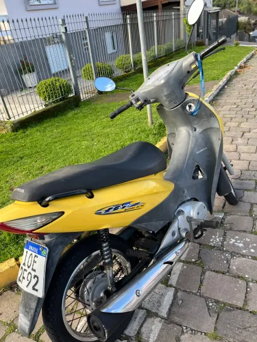 Biz 135 ES
