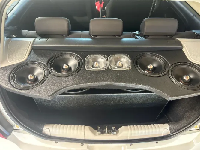 Som automotivo