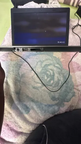 Vendo Notebook Positivo Stilo XR2990, em bom estado e funcionando.