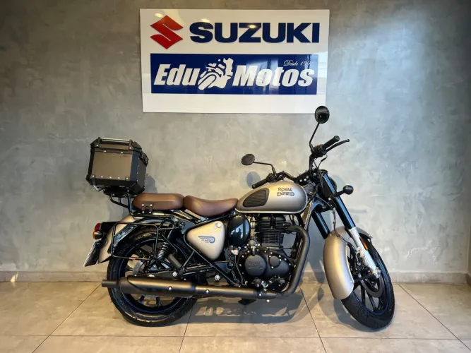 Royal Enfield Classic 350 Dark