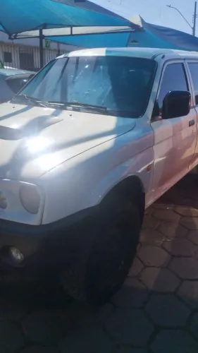 Mitsubishi L200 GL 2.5 4X4 CD Diesel 2010