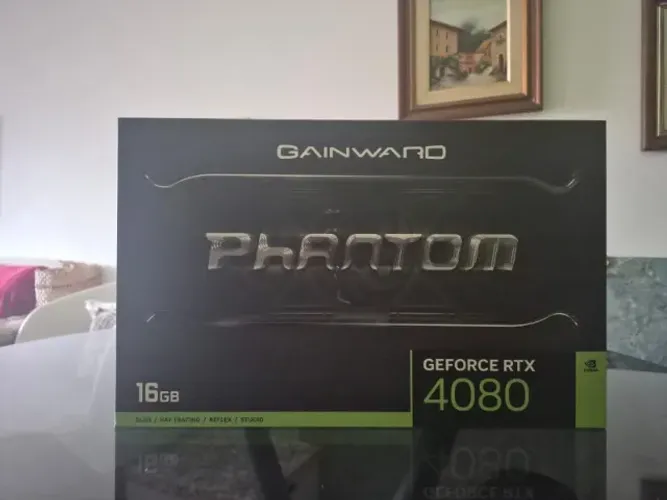 RTX 4080 - 16Gb - Gainward Phantom - Em estado de nova - Usada pouquissimas vezes-Na Caixa