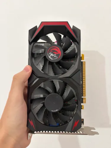 GTX 550 Ti 2 Fans - Muito Conservada