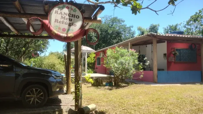 CHÁCARA COM PISCINA (porteira fechada), O TERRENO 2. 500m² e CASA 150m²