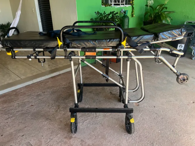Maca de obeso para ambulâncias