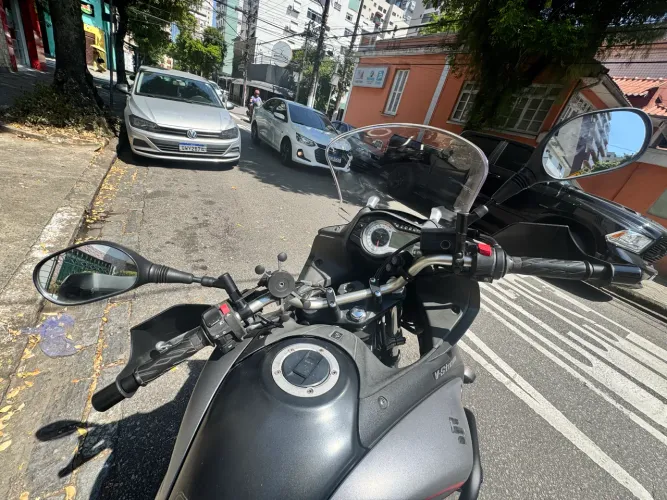 V strom 650 Xt .