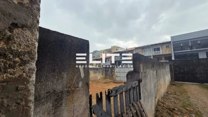 Aluguel de Terreno Comercial 300 m² em Vila Camilópolis, Santo André Sem IPTU Mensal