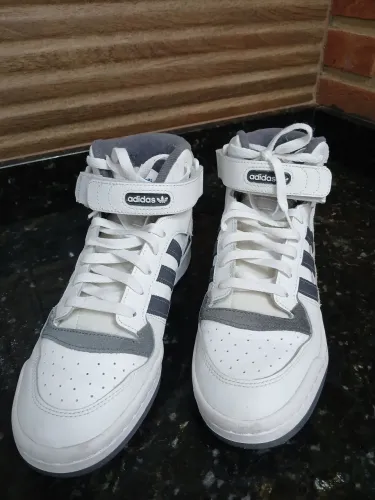 Tenis Adidas Fórum Mid