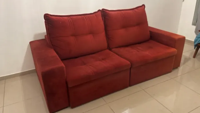 Sofá Vermelho escuro/Vinho