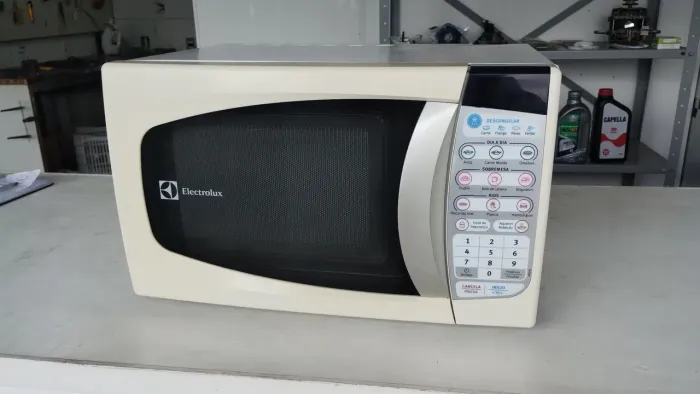 Microondas Electrolux 20 litros