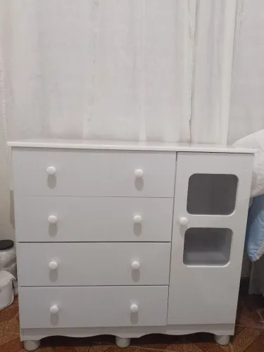 Vendo cômoda nova já montada