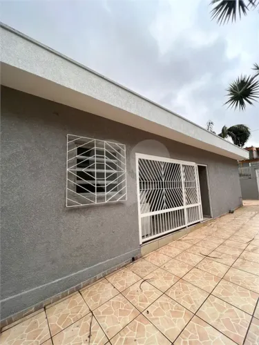 Bela casa térrea no Jaraguá com 3 dormitórios