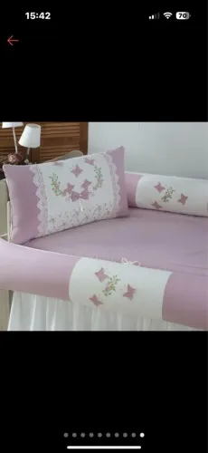 Vendo enxoval de berço (menina)