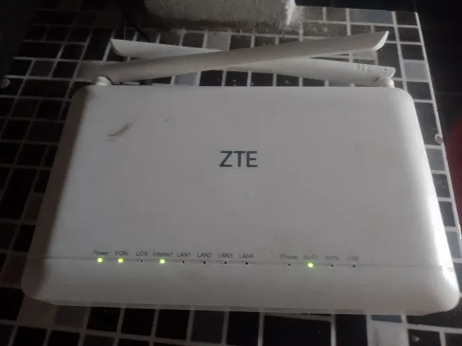 Roteador ZTE novo com apenas 1 mês de uso!