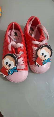 Tênis melissa num 19