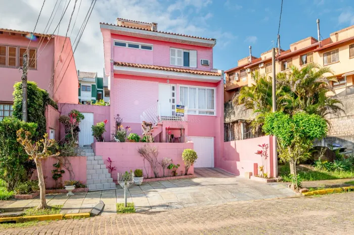 Casa em condomínio fechado