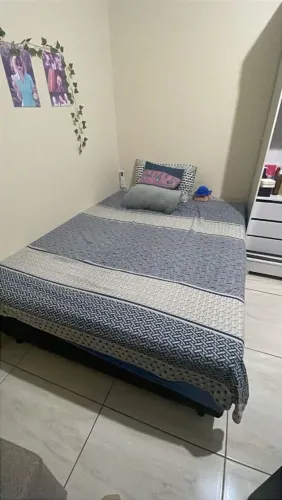 Cama de casal nova da Gazin (vídeo dela no PV)