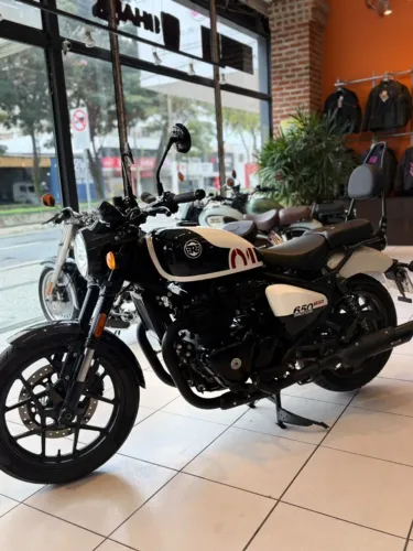 ROYAL ENFIELD SHOTGUN 650